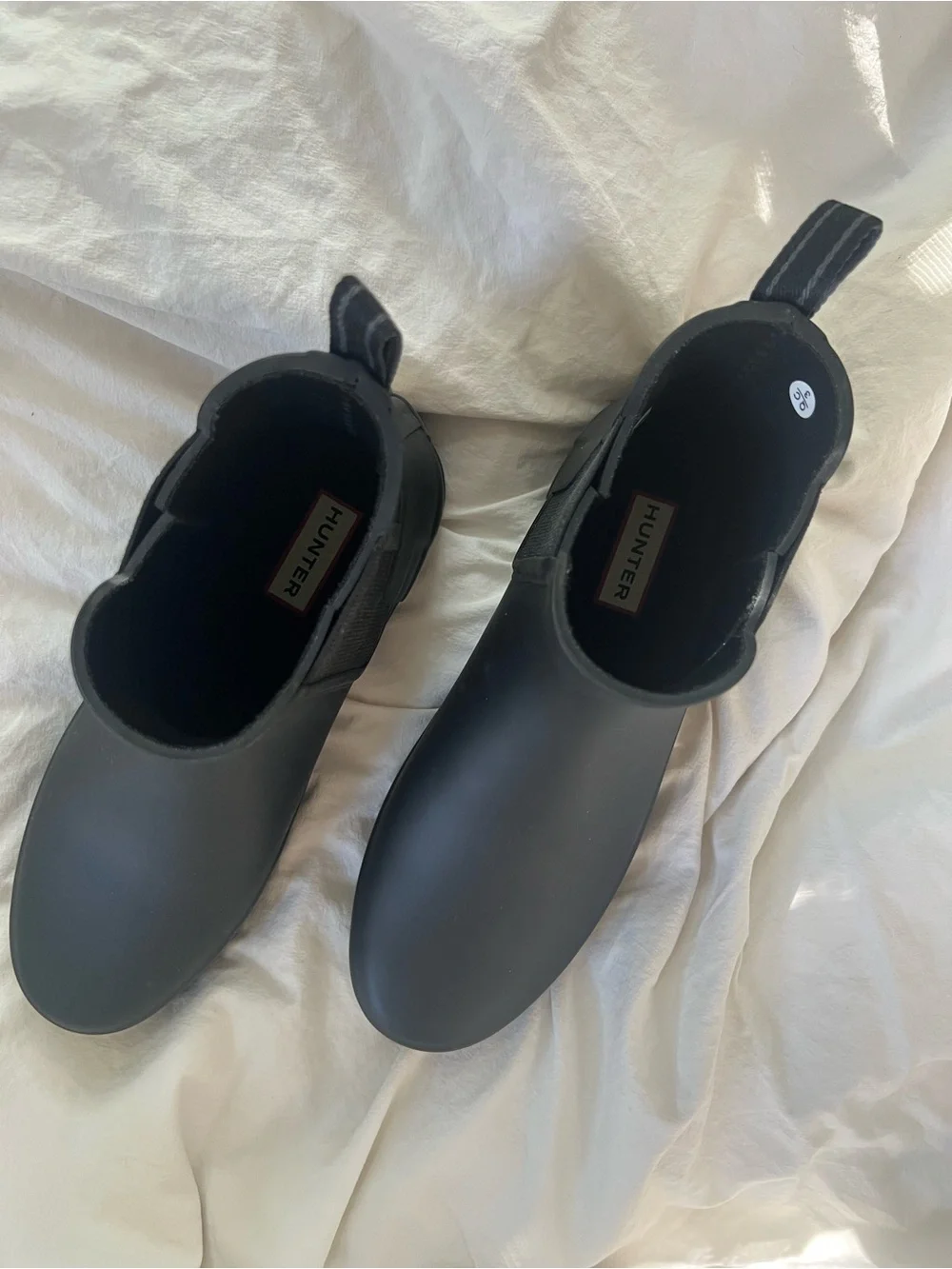 Hunter Refined Chelsea Rainboots Matte Black